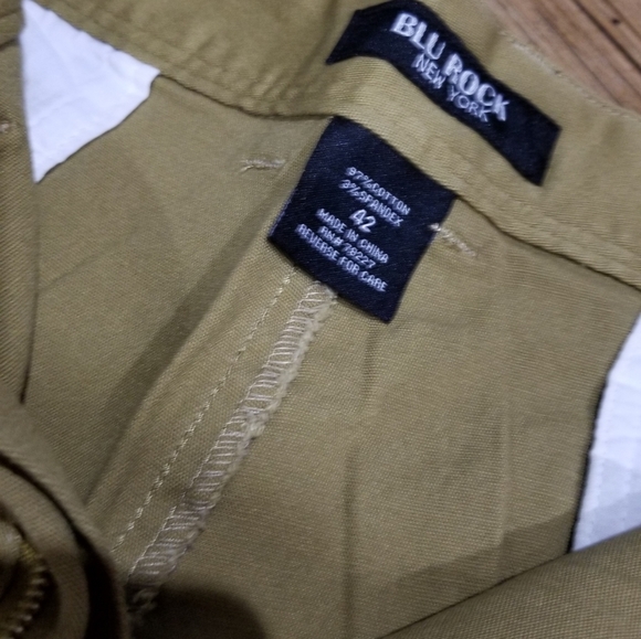 Blu Rock Shorts - Picture 4 of 5